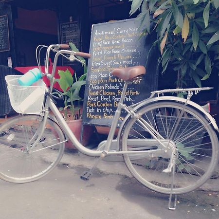 White River II Hostel 프놈펜 외부 사진